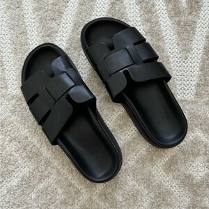 H&M black sandals